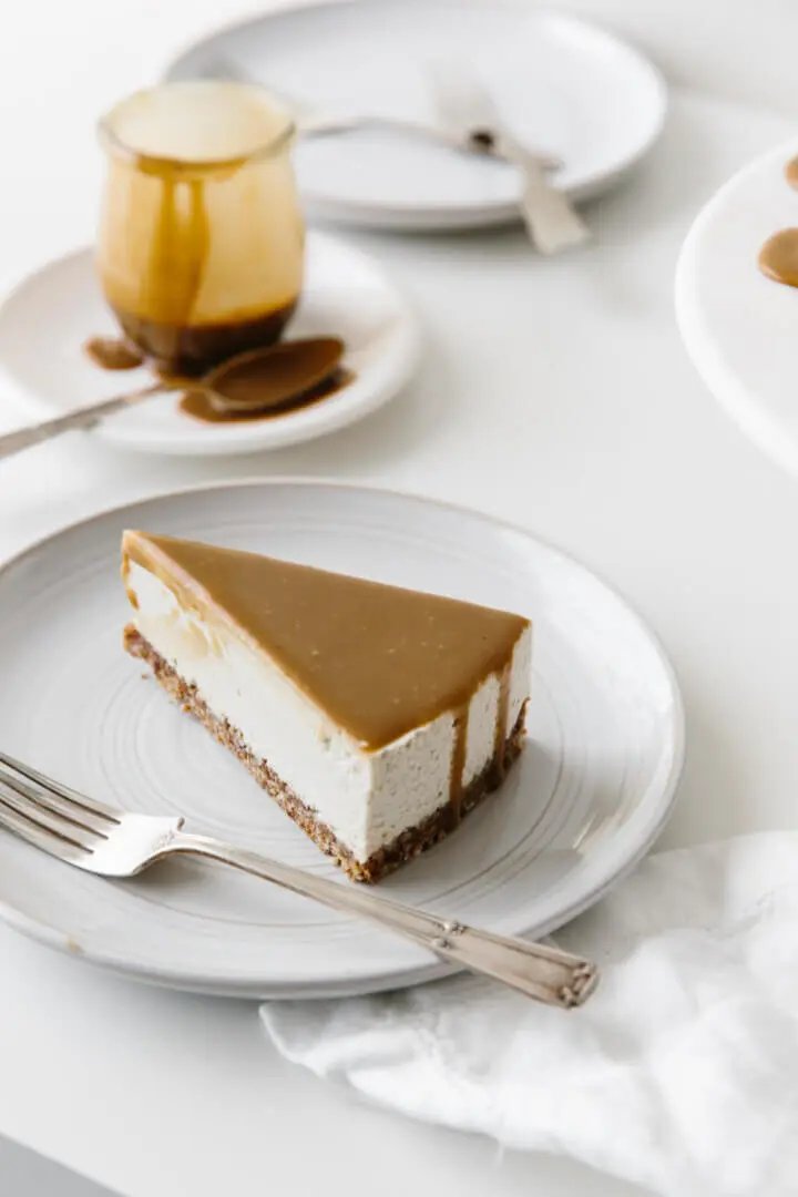 Un cheesecake caramel vegan.