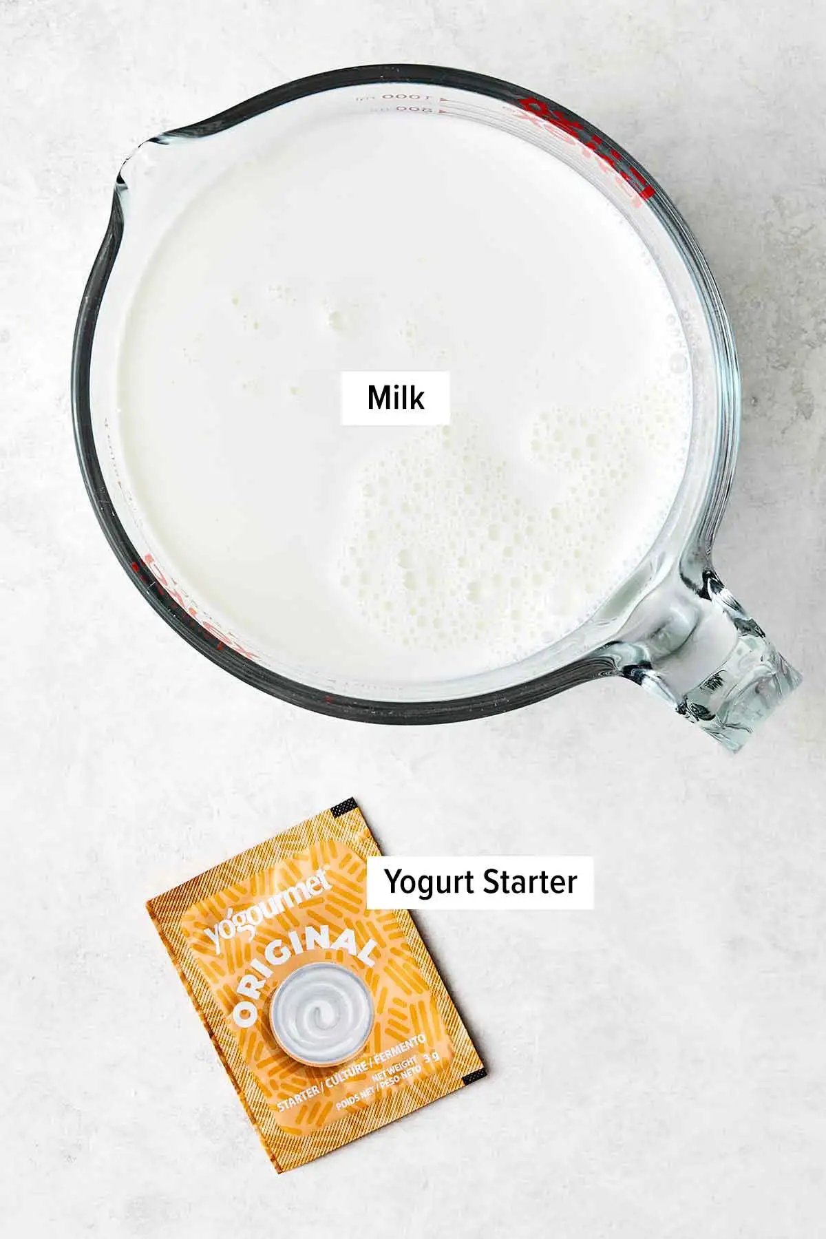 Ingrédients pour le yaourt maison.